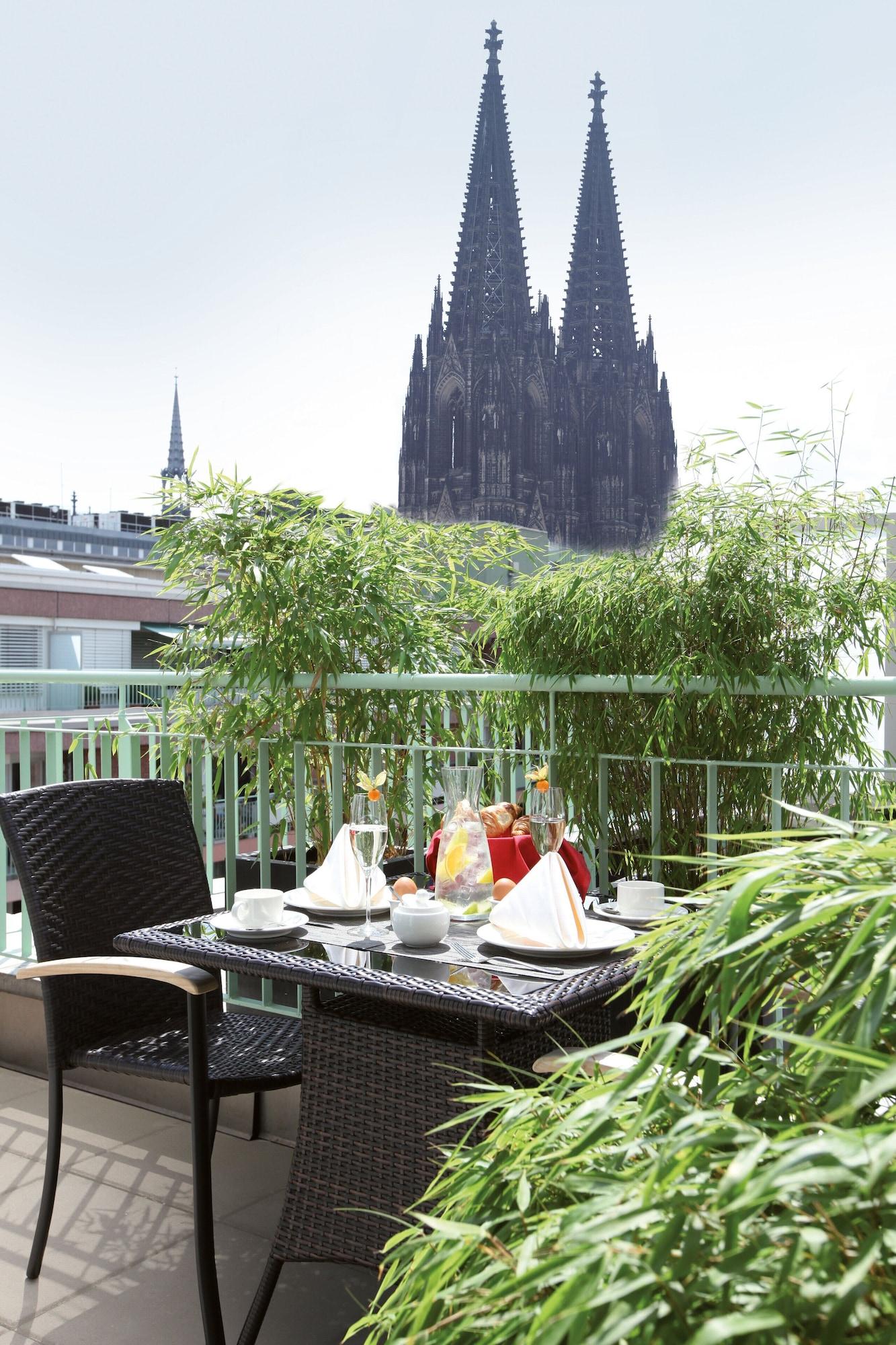 Lindner Hotel Cologne Am Dom, Part Of Jdv By Hyatt Exterior photo